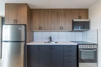 Victoria Village Towers in Toronto, ON - Building Photo - Building Photo