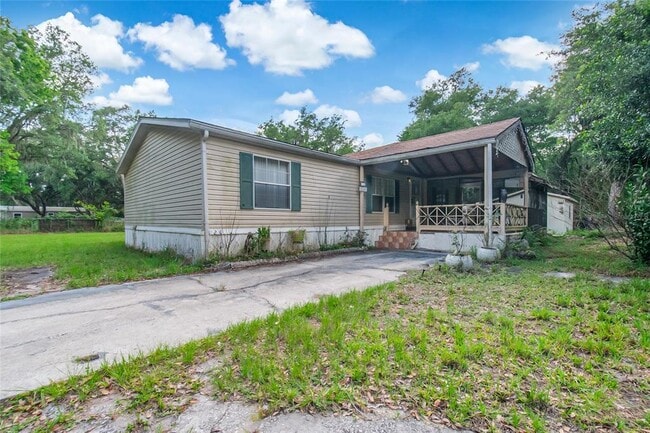 property at 18240 Lynbrook Rd