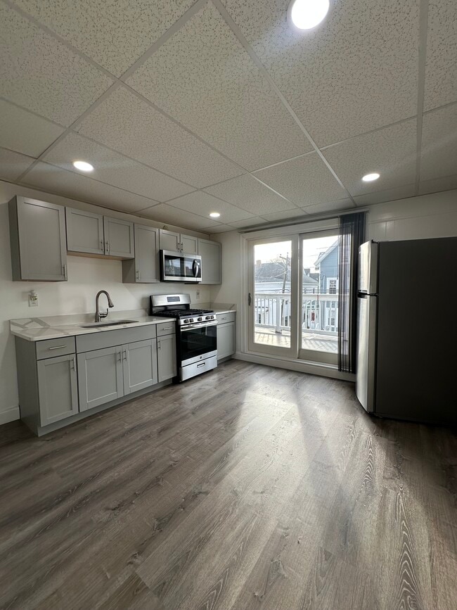 20 Berkeley St in Lawrence, MA - Building Photo - Building Photo