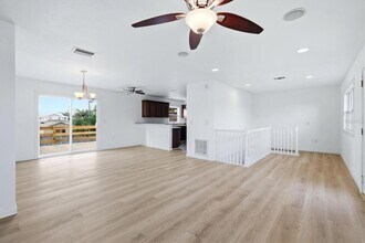 515 46th St W in Palmetto, FL - Building Photo - Building Photo