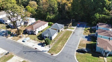 2300 Augusta St in Charlotte, NC - Building Photo - Building Photo