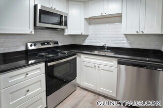 22 Presidential Dr in Quincy, MA - Foto de edificio - Building Photo