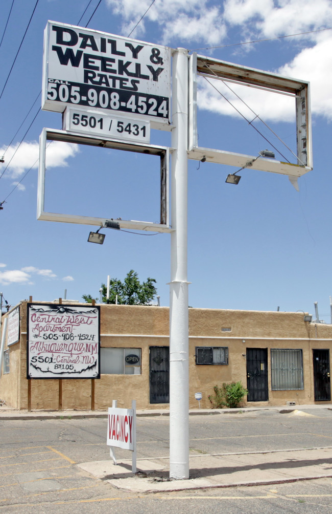 Central West Apartments in Albuquerque, NM - Building Photo - Building Photo