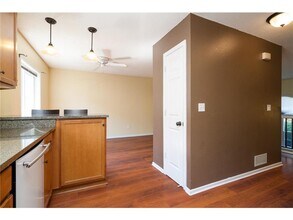 6459 Regency Ln in Eden Prairie, MN - Building Photo - Building Photo