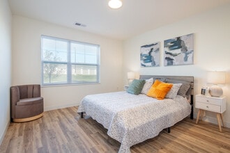 Jenny Wren Place in Sun Prairie, WI - Building Photo - Interior Photo