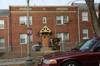 1412 Staples St NE in Washington, DC - Building Photo - Building Photo