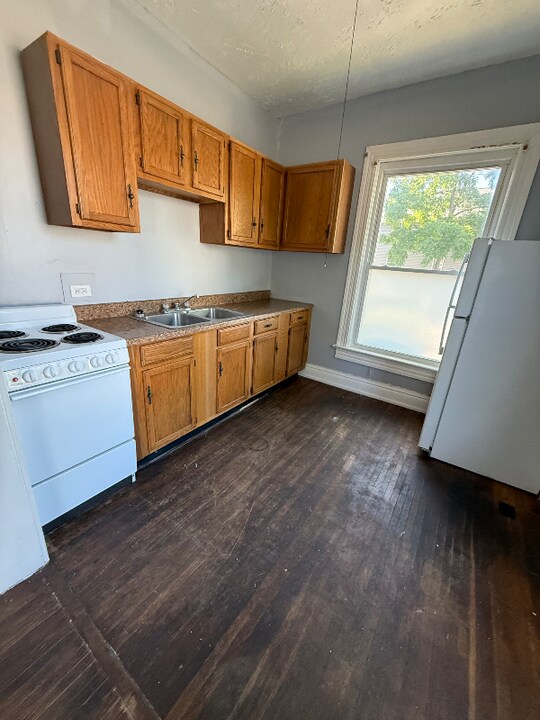 133 Defiance Ave in Findlay, OH - Building Photo
