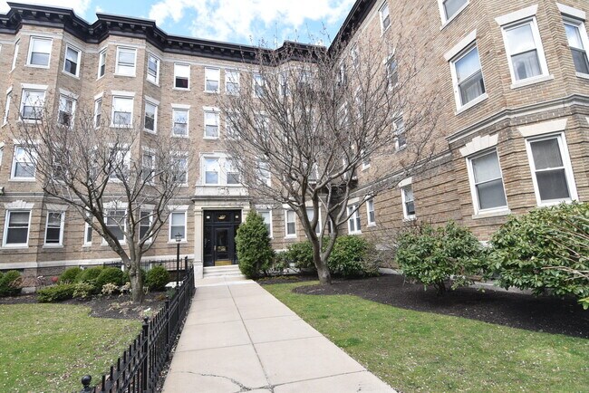 property at 109 Queensberry St