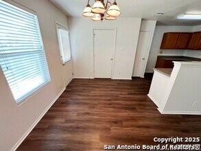 1507 Creek Knoll in San Antonio, TX - Foto de edificio - Building Photo