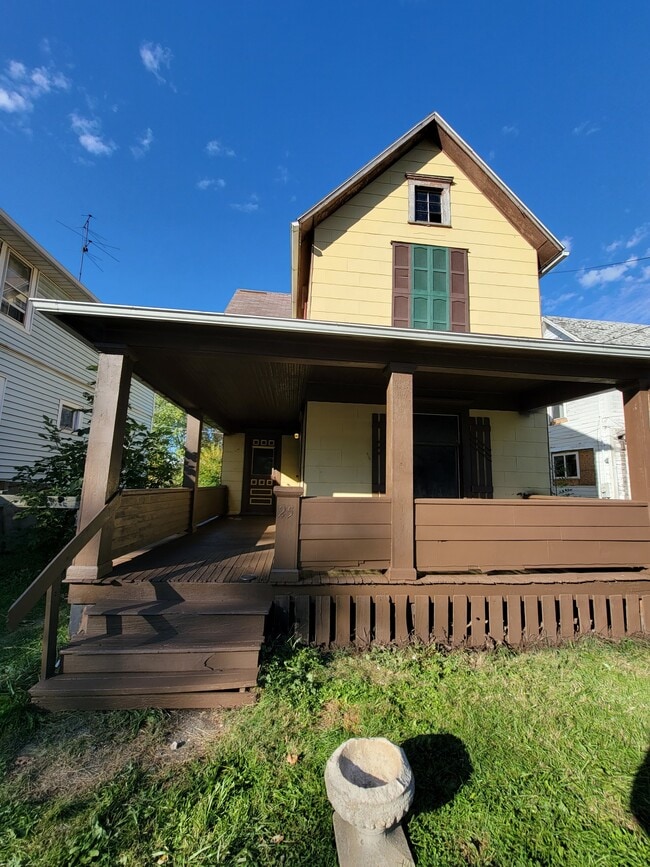 property at 25 Swanger Ave