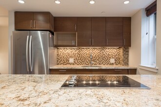 145 Pinckney St in Boston, MA - Building Photo - Building Photo
