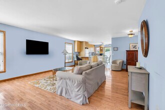 143 Lake Ave in Manasquan, NJ - Building Photo - Building Photo
