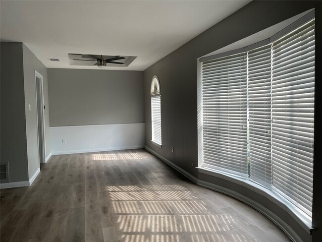16310 Autumn Wind Dr in Houston, TX - Building Photo - Building Photo