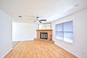 218 Gruene Rd in New Braunfels, TX - Building Photo - Building Photo