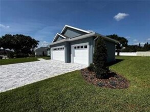 1781 Lakehill Dr in Winter Haven, FL - Building Photo - Building Photo