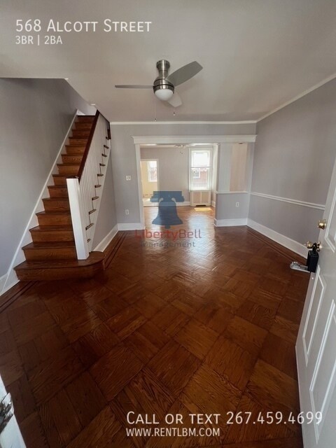568 Alcott St in Philadelphia, PA - Building Photo