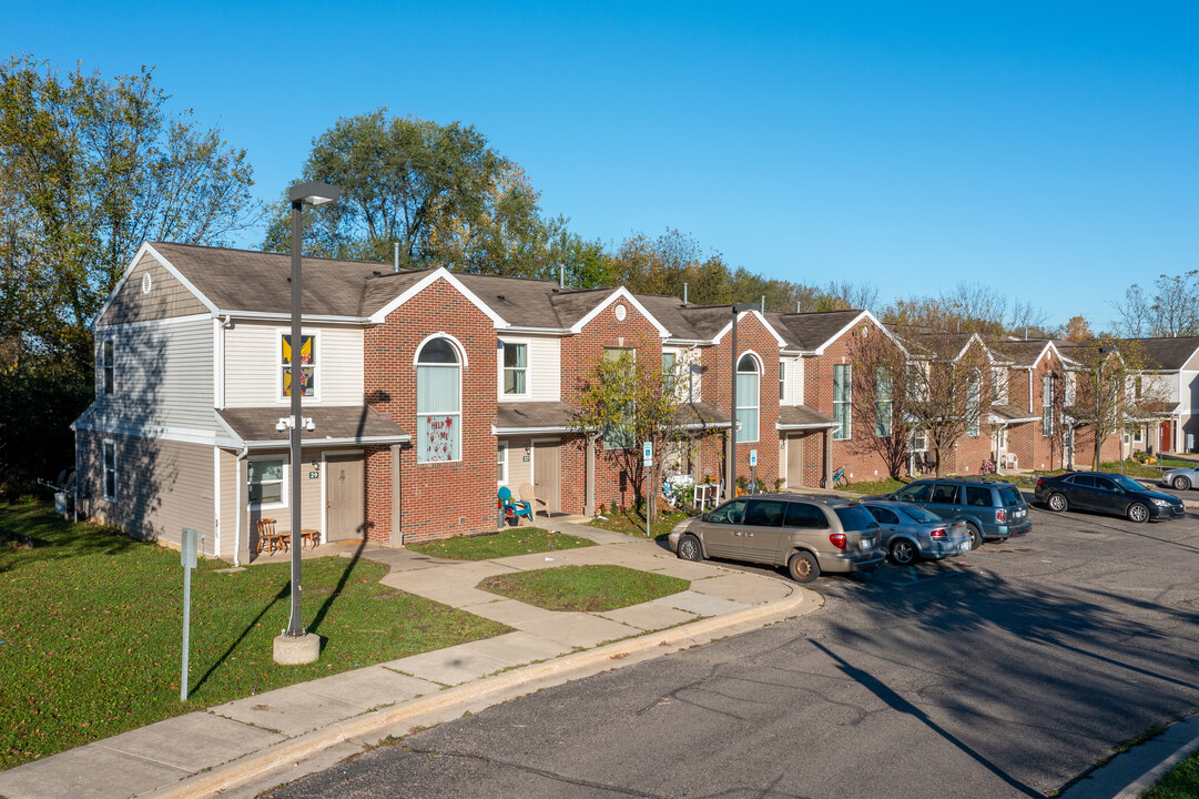 Carrot Way Apartments in Ann Arbor, MI - Building Photo