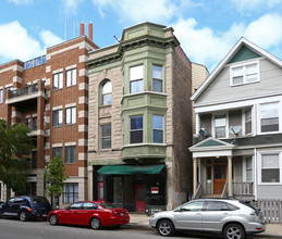 2120 W Belmont Ave in Chicago, IL - Building Photo - Building Photo