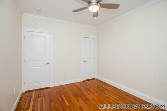 33 Walbridge St, Unit 1 in Boston, MA - Building Photo - Building Photo