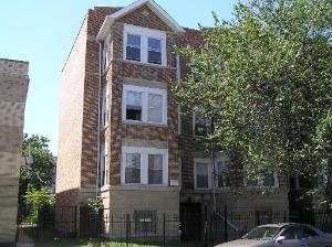 2021 E 72nd St in Chicago, IL - Building Photo