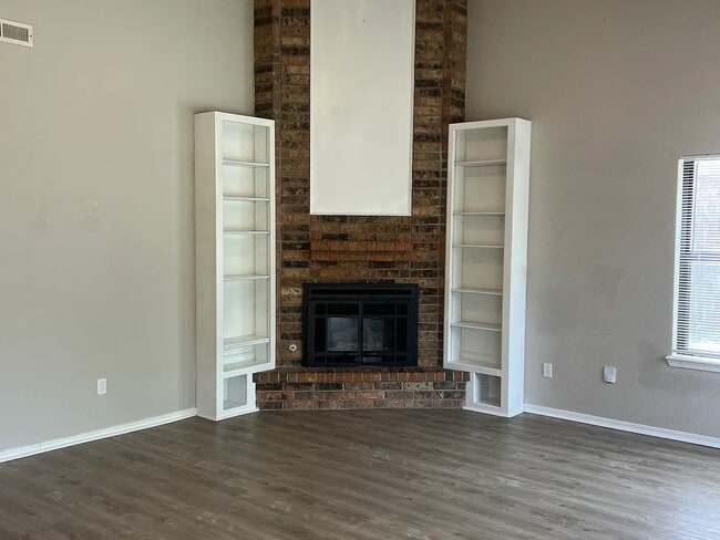 property at 1132 SW 40th St