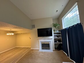 6002 Grenfell Loop in Bowie, MD - Building Photo - Building Photo