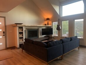 825 Chipeta Rd in Manitou Springs, CO - Building Photo - Building Photo