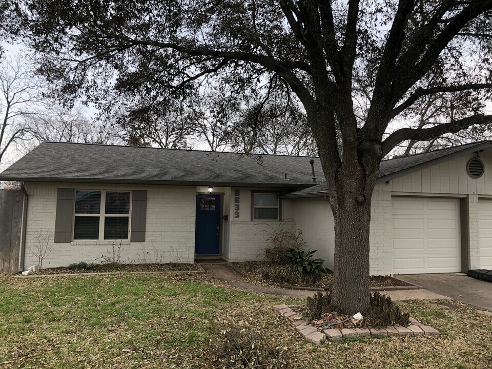 9633 Chukar Cir in Austin, TX - Building Photo