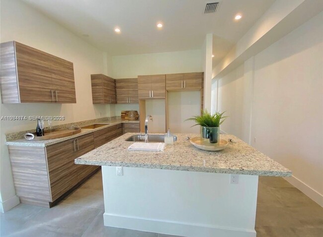 property at 3653 SW 25th St