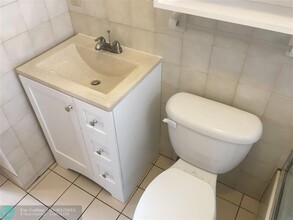 19 Meridian Ave in Key Largo, FL - Building Photo - Building Photo