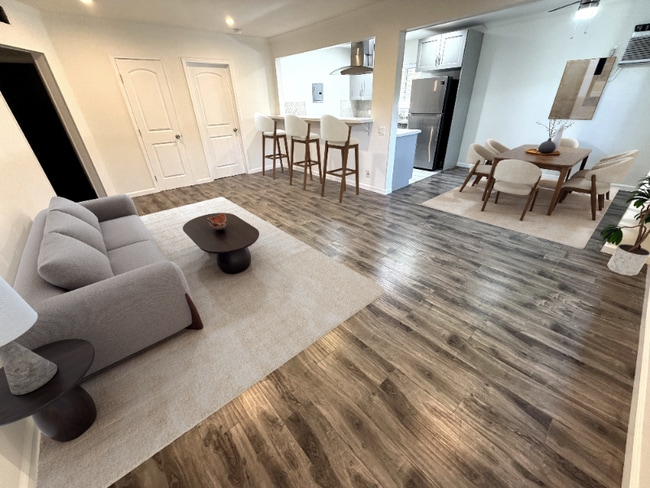 1040 N Sierra Bonita Ave, Unit 1 in West Hollywood, CA - Building Photo - Building Photo