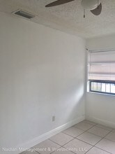 13315 Alexandria Dr in Opa Locka, FL - Foto de edificio - Building Photo