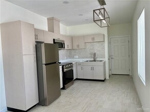 5311 Vision St in Rio Grande City, TX - Building Photo - Building Photo