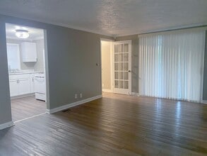 1514 W Walnut St in Kokomo, IN - Building Photo - Building Photo
