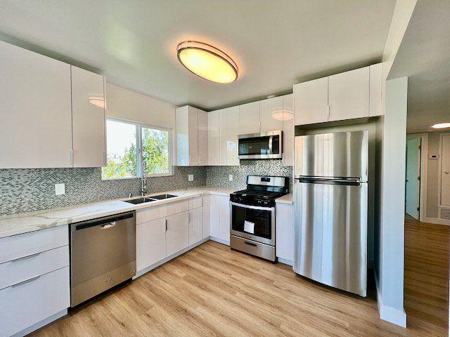 2012 S Bedford St in Los Angeles, CA - Building Photo - Building Photo