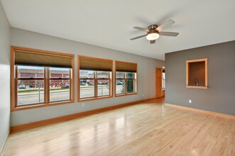 2905 N Newhall St in Milwaukee, WI - Building Photo - Building Photo
