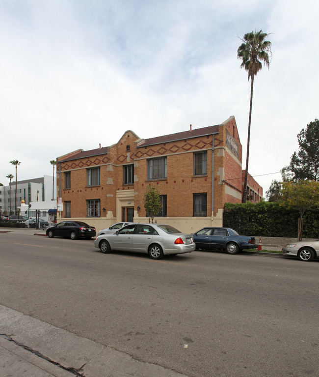 1426 Edgemont St in Los Angeles, CA - Foto de edificio - Building Photo