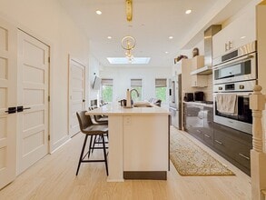 231 Maverick St in Boston, MA - Building Photo - Building Photo