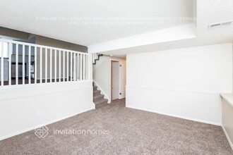 5319 E 113th Ave in Thornton, CO - Foto de edificio - Building Photo
