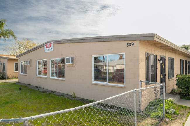 809 S Maple Ave in Fresno, CA - Building Photo - Primary Photo