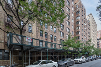 152 E 94th St in New York, NY - Building Photo - Building Photo