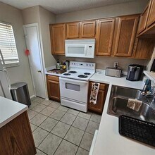 66 Abbey Rd in Euless, TX - Building Photo - Building Photo