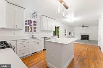 10105 Cotter Ct in Fredericksburg, VA - Building Photo - Building Photo