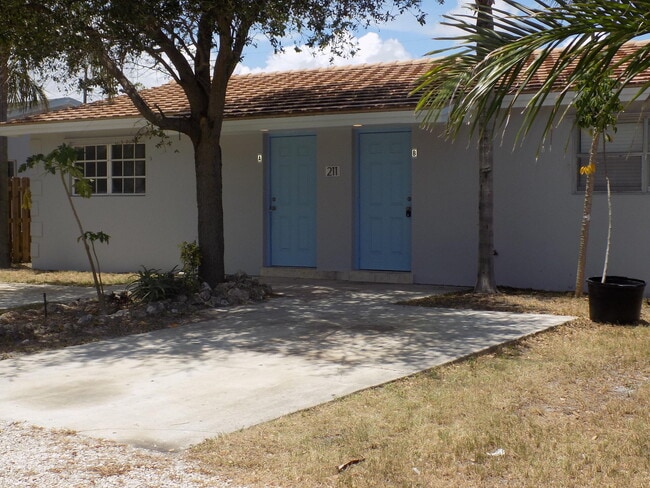 property at 211 SE 4th Ave