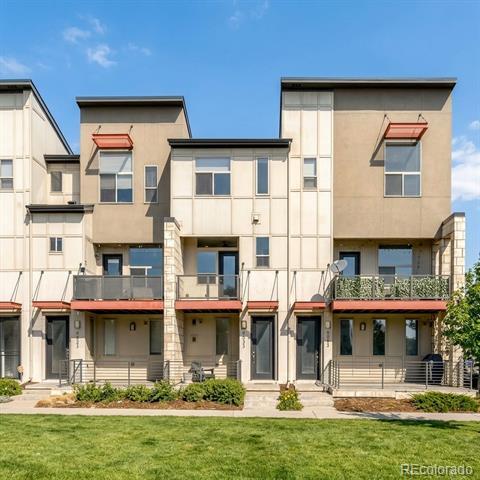 9033 E Northfield Blvd in Denver, CO - Building Photo - Building Photo