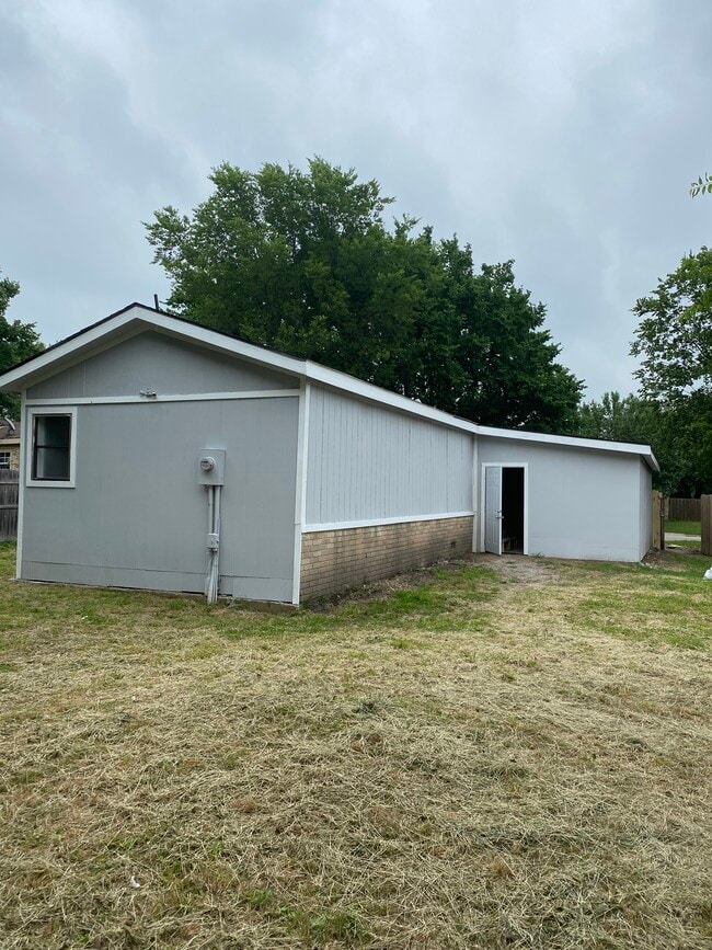 123 Woodhill St in Mesquite, TX - Building Photo - Building Photo