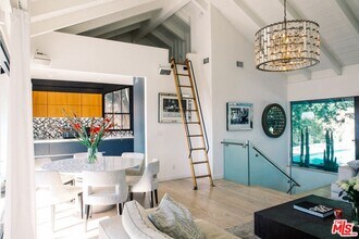 8297 Presson Pl in Los Angeles, CA - Building Photo - Building Photo