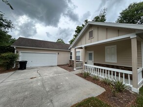 8984 SW 76th Ln in Gainesville, FL - Building Photo - Building Photo