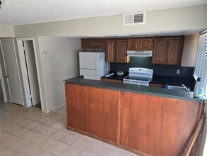 7045 Chasewood Dr in Missouri City, TX - Building Photo - Building Photo