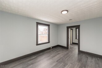 1431 Rowley Ave-Unit -up in Cleveland, OH - Building Photo - Building Photo